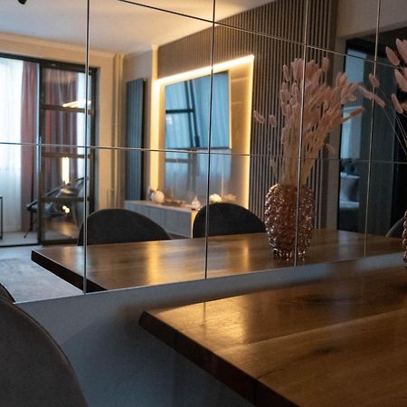 Cosy 2 Rooms Apartment In The Center Of The City Bucureşti Ngoại thất bức ảnh
