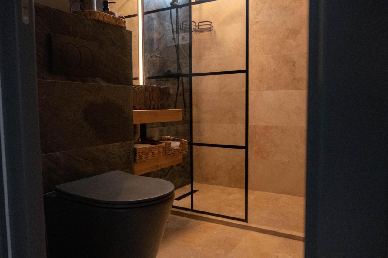 Cosy 2 Rooms Apartment In The Center Of The City Bucureşti Ngoại thất bức ảnh