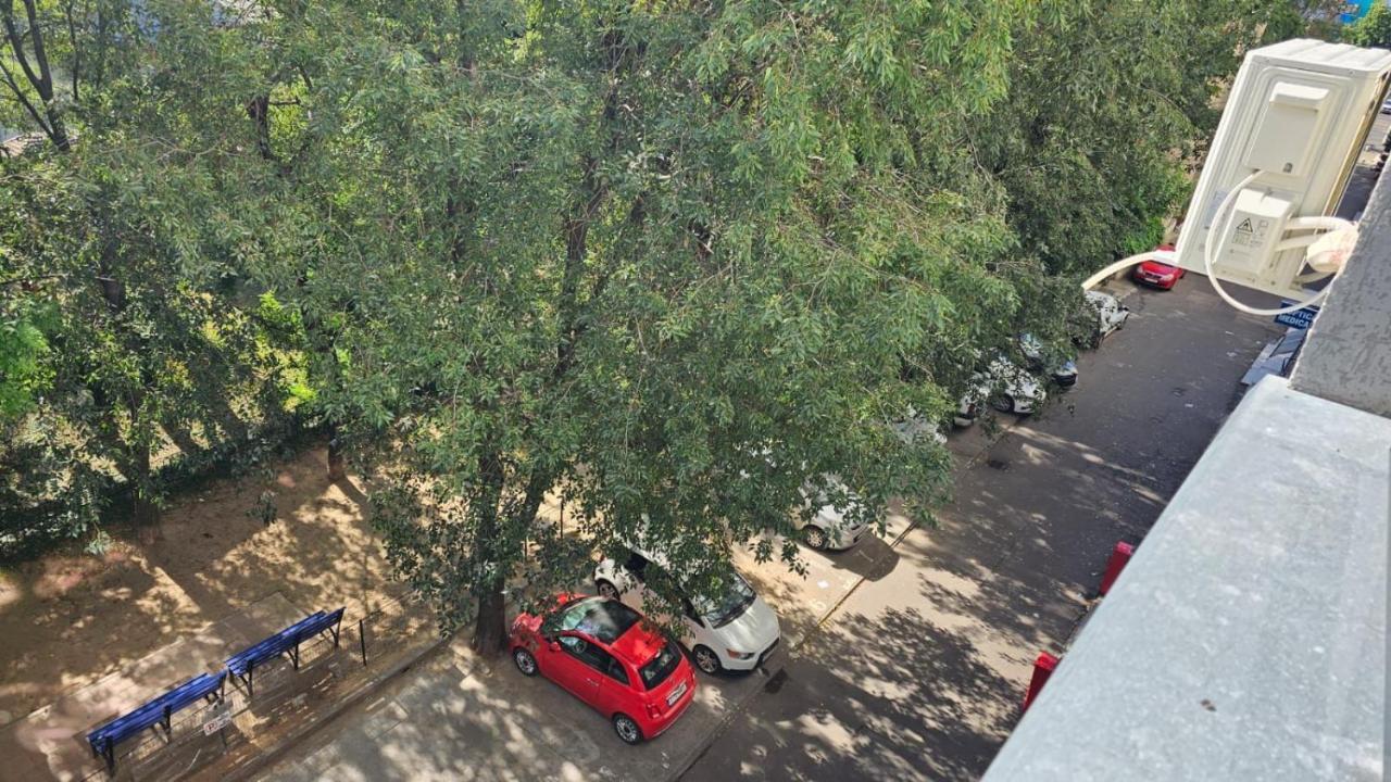 Cosy 2 Rooms Apartment In The Center Of The City Bucureşti Ngoại thất bức ảnh