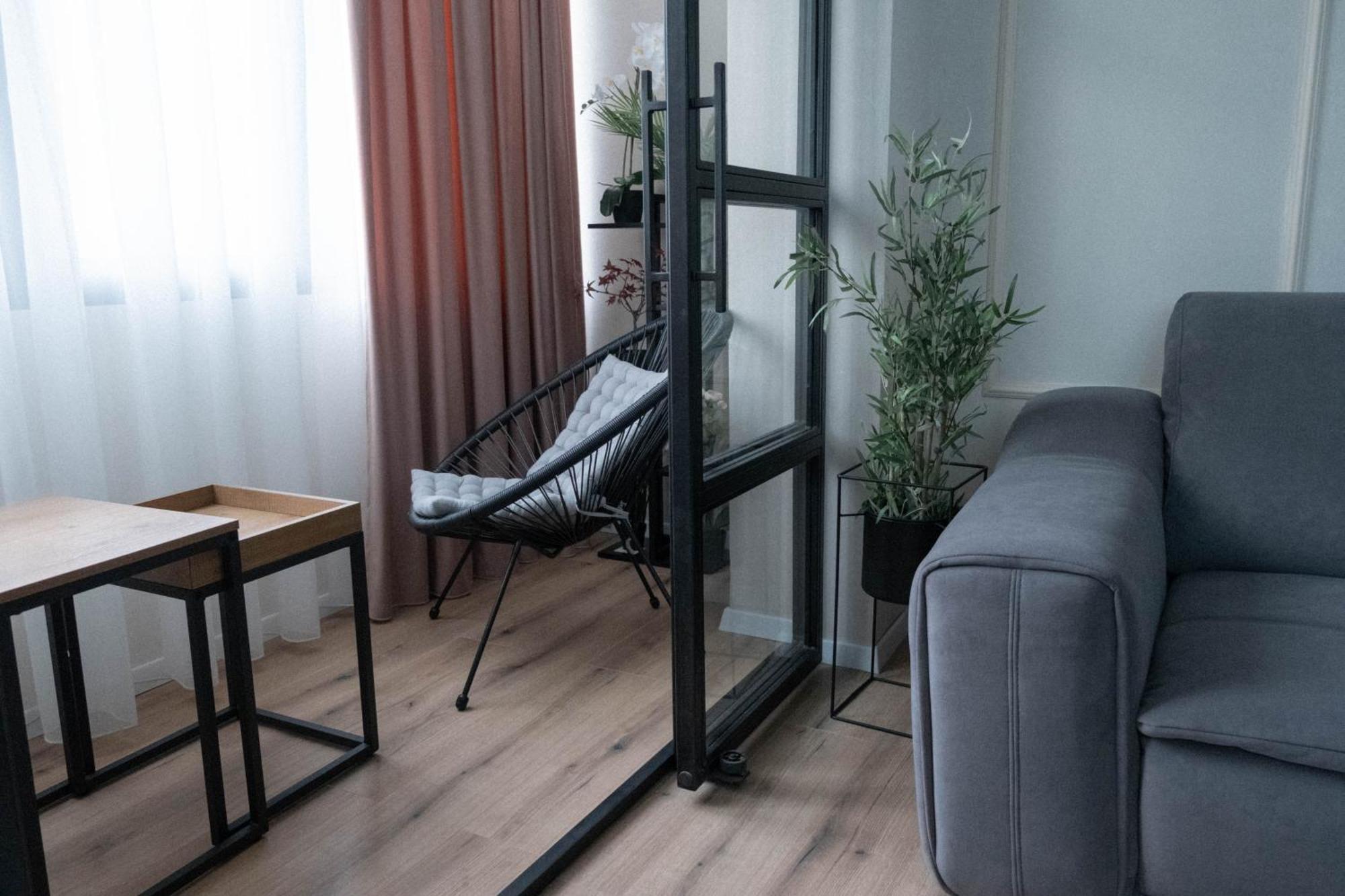 Cosy 2 Rooms Apartment In The Center Of The City Bucureşti Ngoại thất bức ảnh