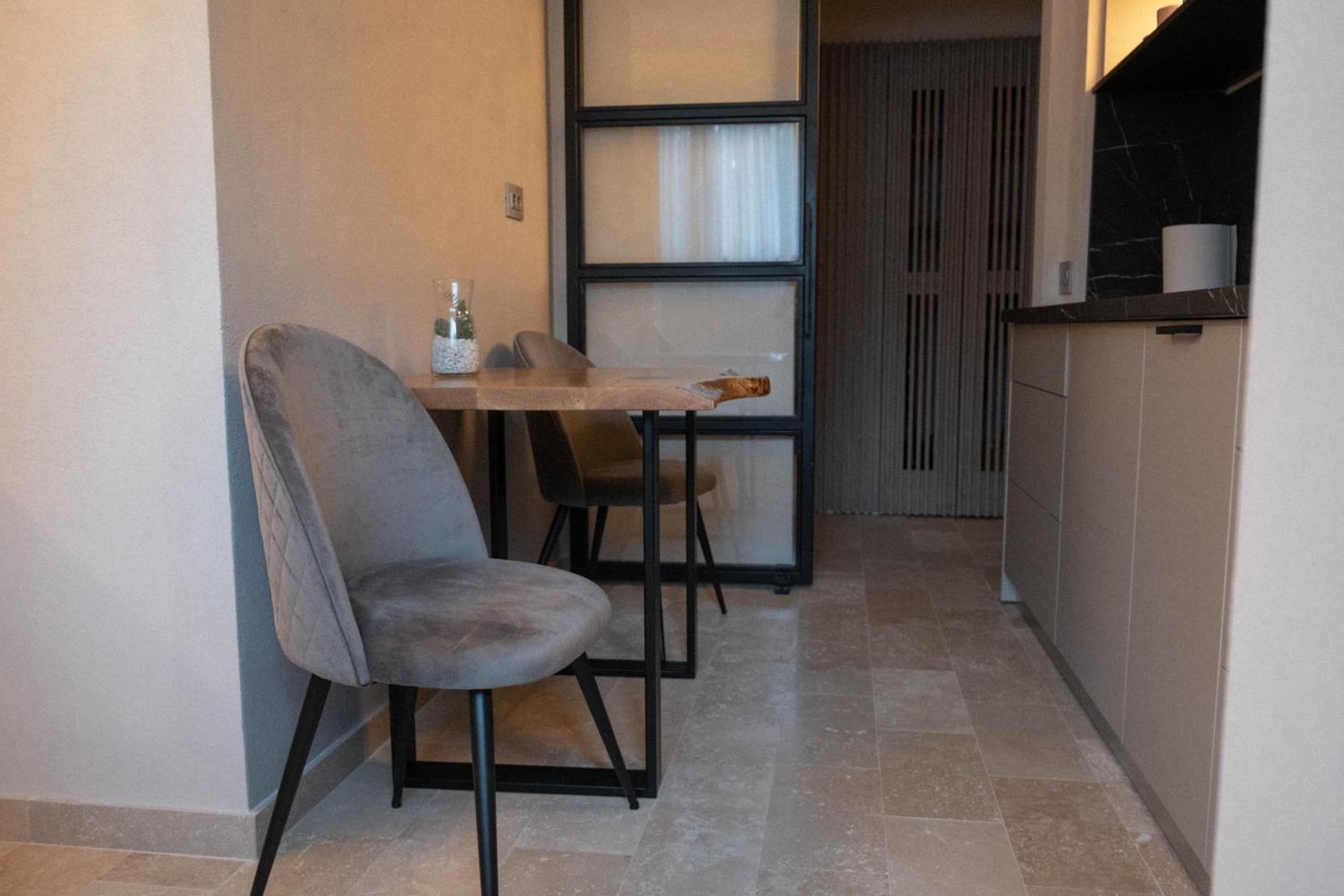 Cosy 2 Rooms Apartment In The Center Of The City Bucureşti Ngoại thất bức ảnh