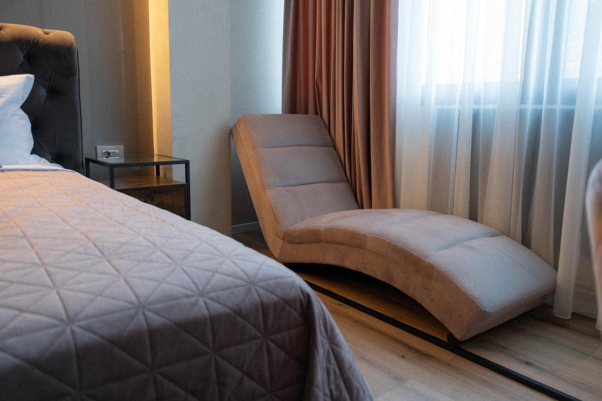 Cosy 2 Rooms Apartment In The Center Of The City Bucureşti Ngoại thất bức ảnh