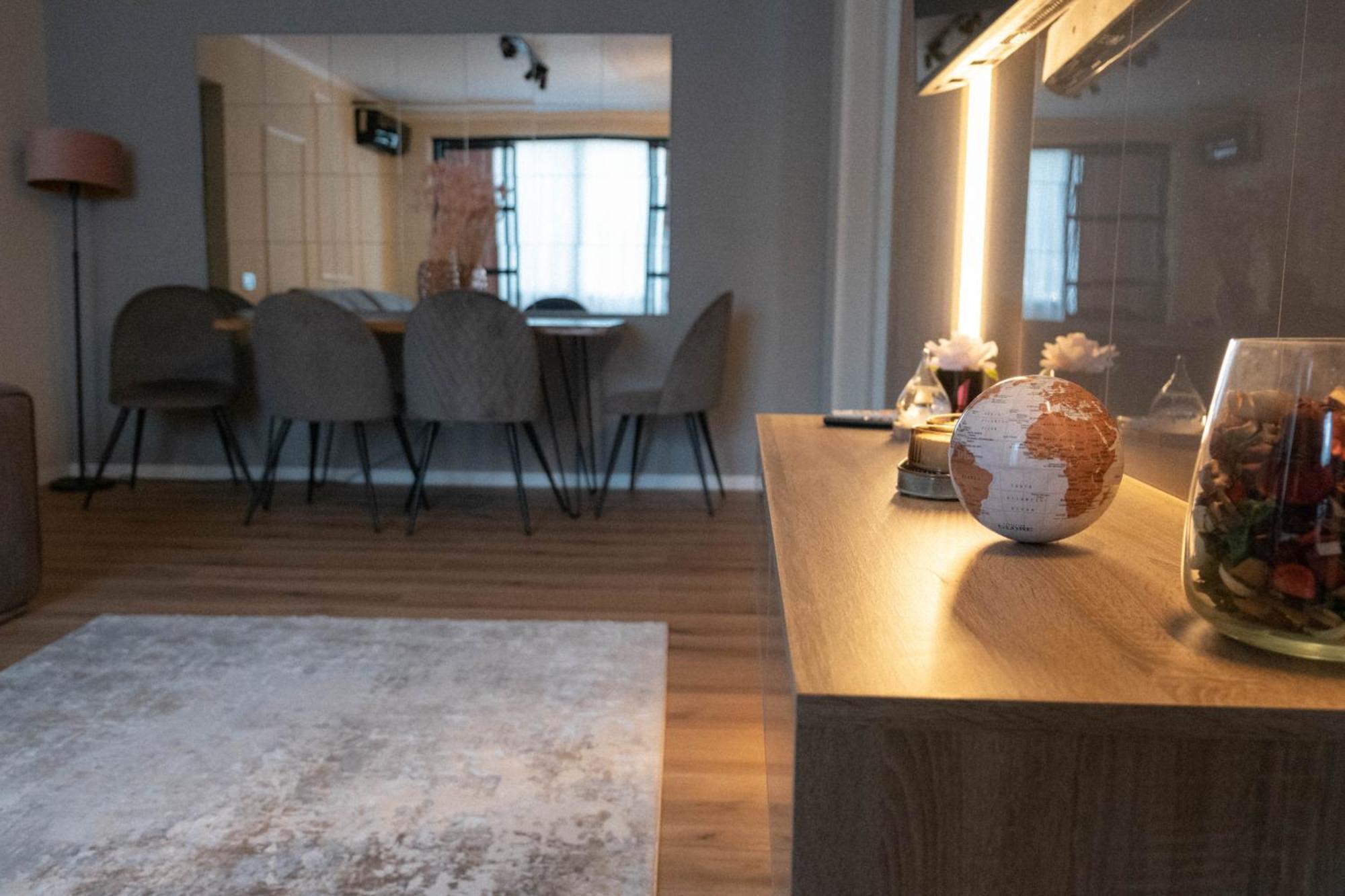 Cosy 2 Rooms Apartment In The Center Of The City Bucureşti Ngoại thất bức ảnh