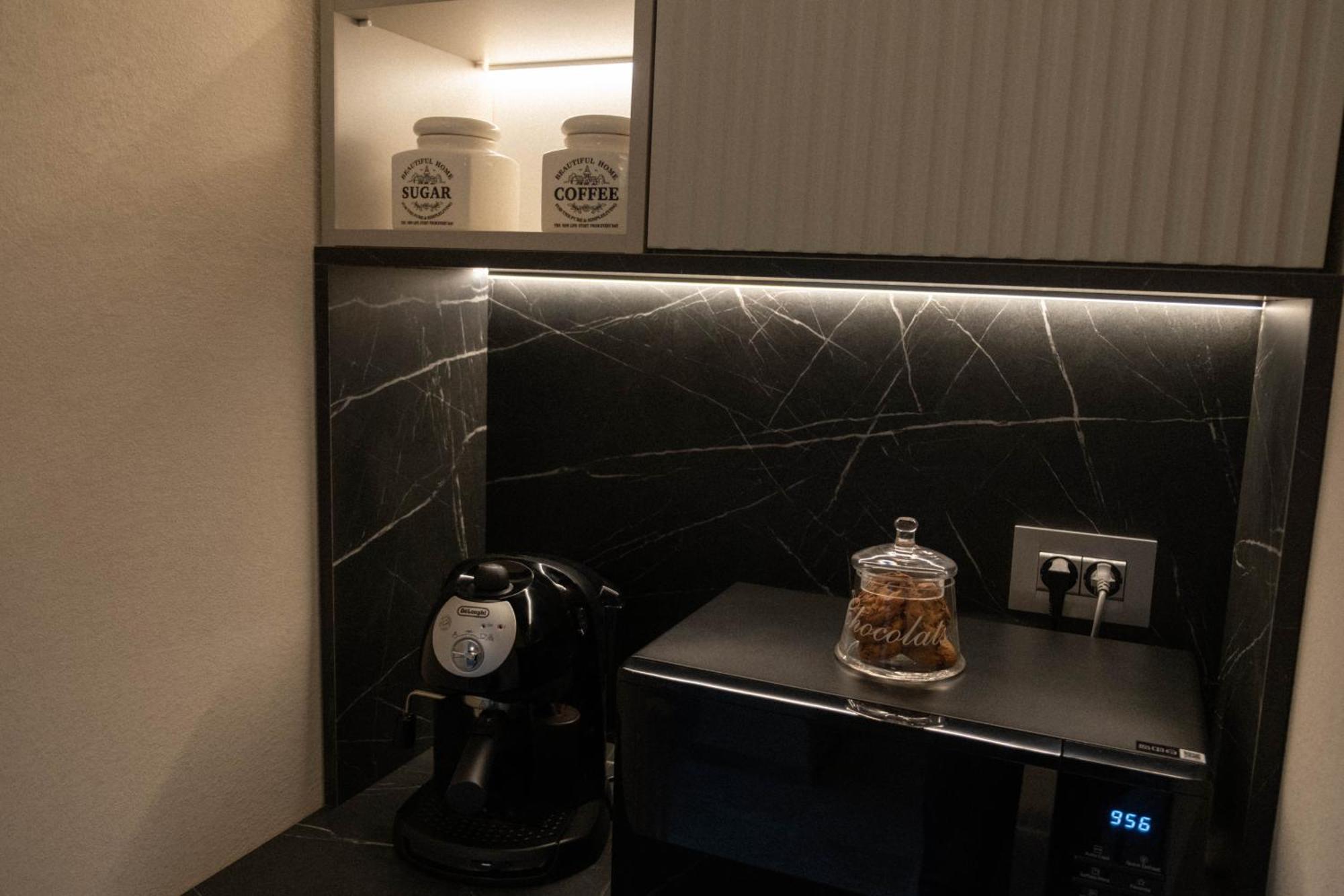 Cosy 2 Rooms Apartment In The Center Of The City Bucureşti Ngoại thất bức ảnh