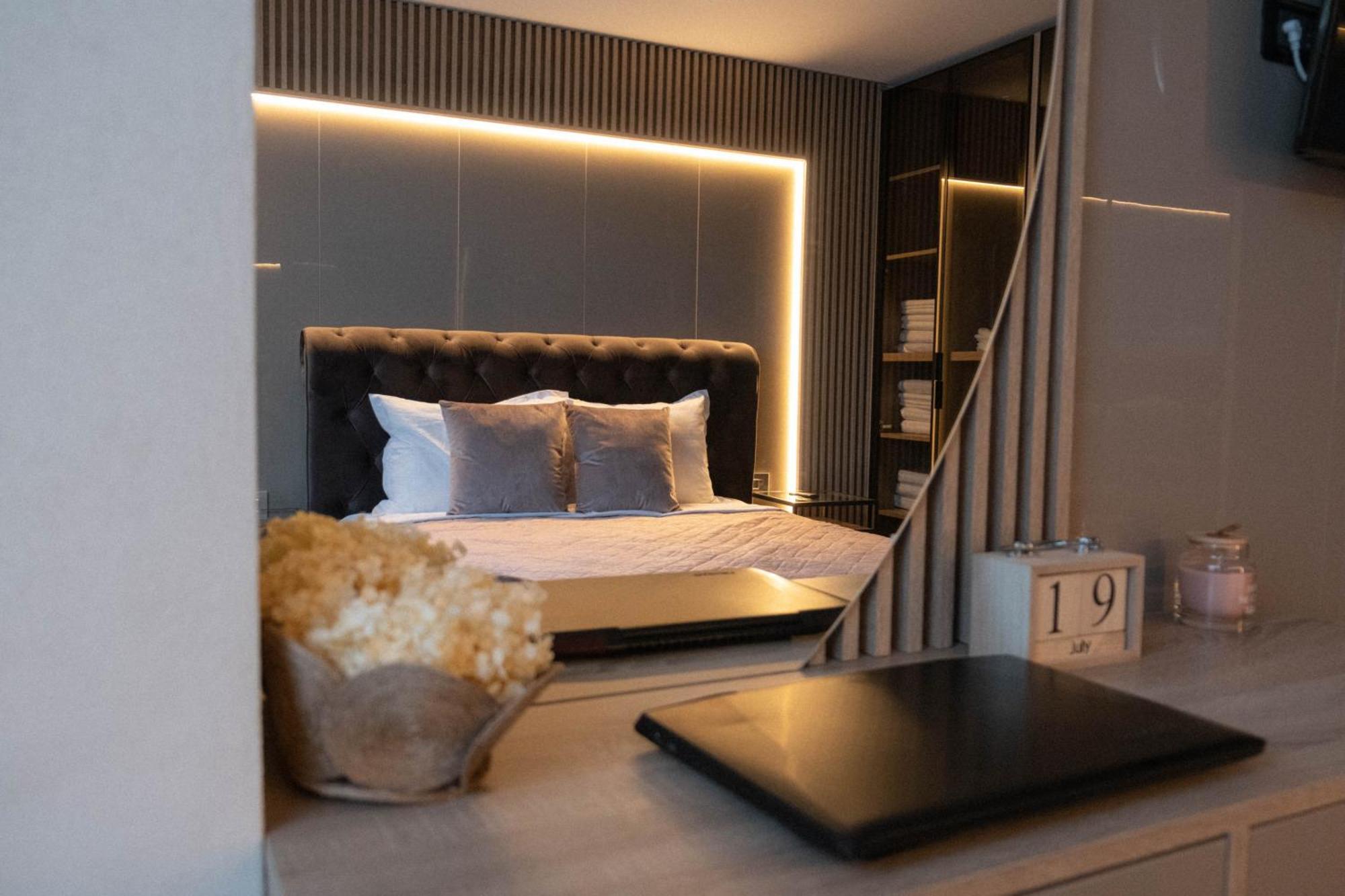 Cosy 2 Rooms Apartment In The Center Of The City Bucureşti Ngoại thất bức ảnh