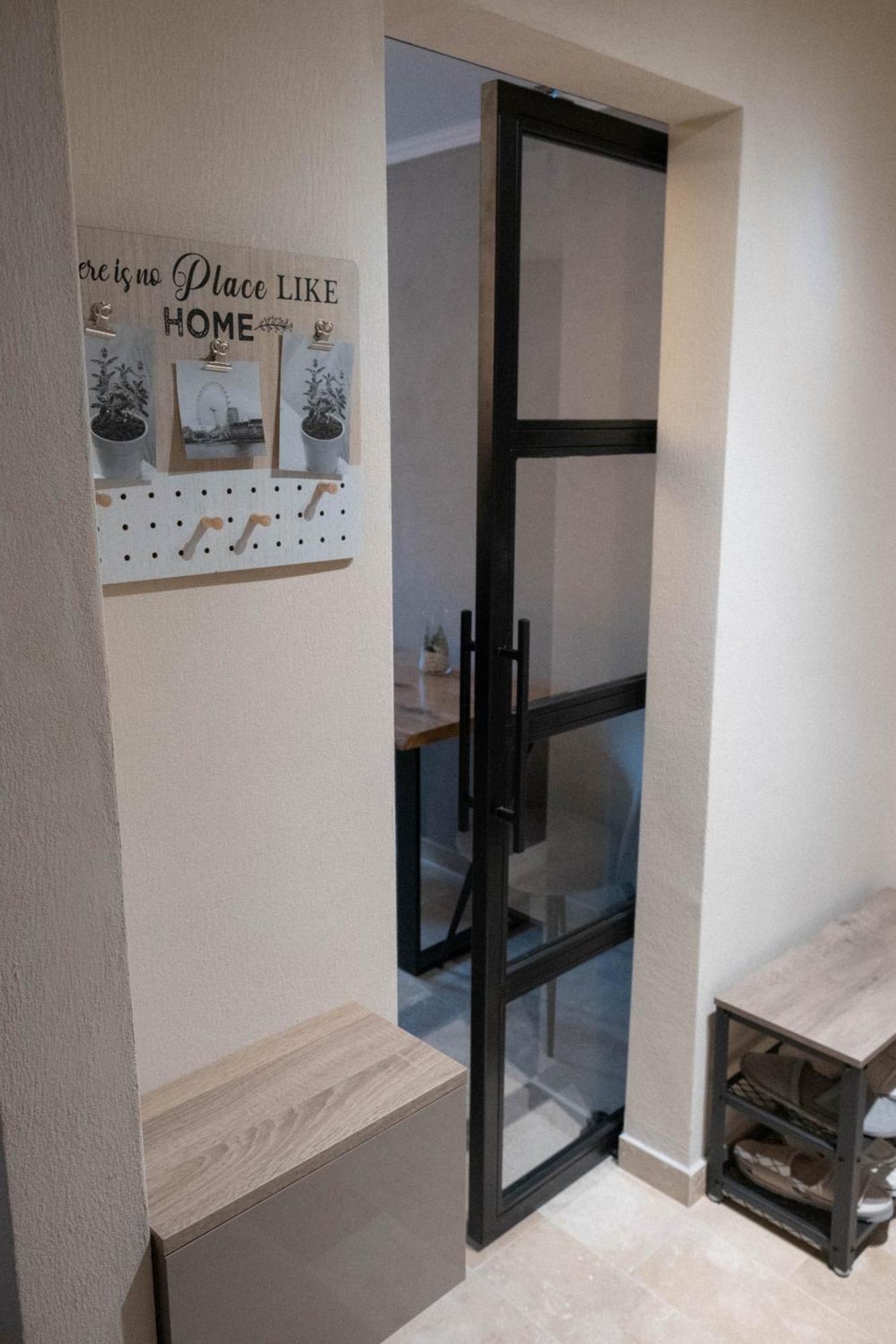 Cosy 2 Rooms Apartment In The Center Of The City Bucureşti Ngoại thất bức ảnh